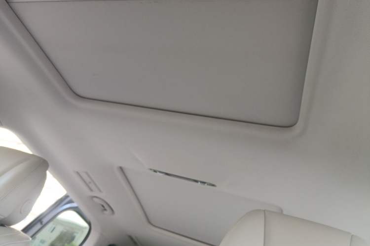 Used Roewe iMAX8 New Energy 2022 Golden Edition Headliner