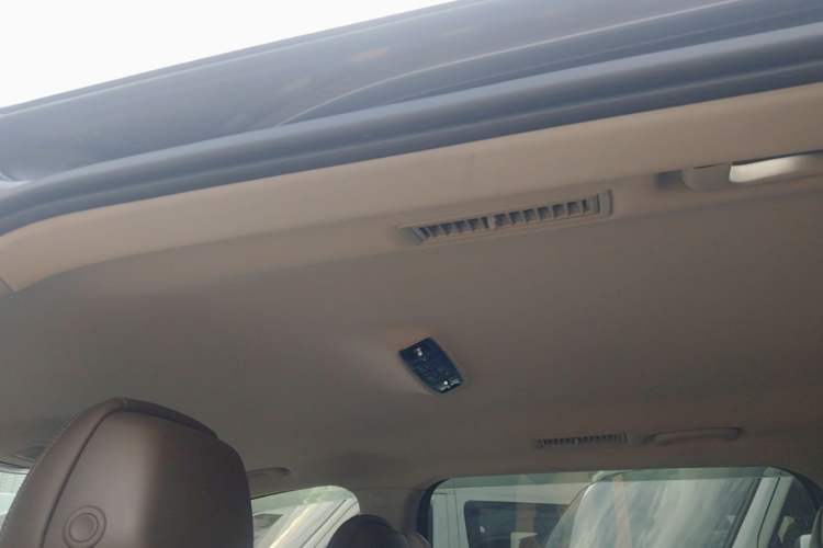 Used Roewe iMAX8 New Energy 2022 Silver Edition Headliner