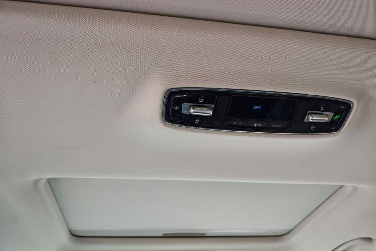 Used Roewe iMAX8 New Energy 2022 Golden Edition Headliner