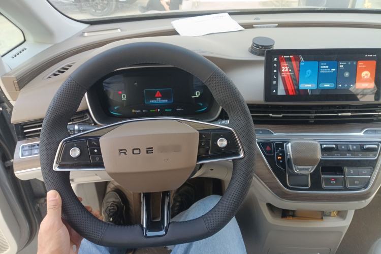 Used Roewe iMAX8 New Energy 2022 Golden Edition Interior 2