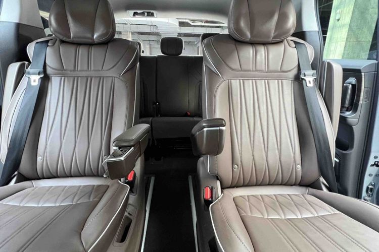 Used Roewe iMAX8 New Energy 2022 Silver Edition Interior 5