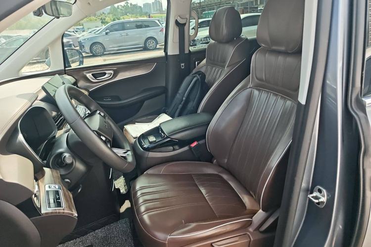 Used Roewe iMAX8 New Energy 2022 Silver Edition Left Front Seat
