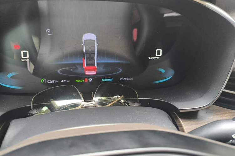 Used Roewe iMAX8 New Energy 2022 Silver Edition Odometer Close Up