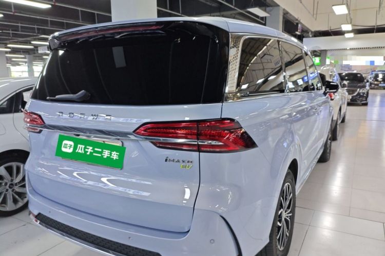 Used Roewe iMAX8 New Energy 2022 First-Class Platinum Edition Rear Right 45 Deg
