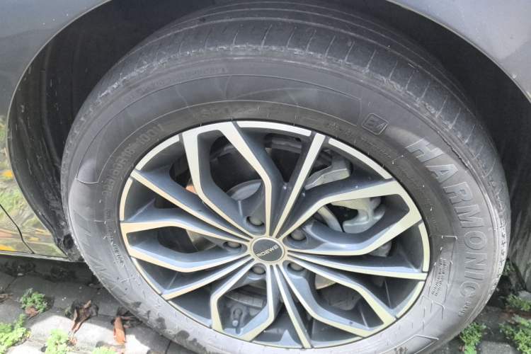 Used Roewe iMAX8 New Energy 2022 First-Class Platinum Edition Right Front Wheel Hub