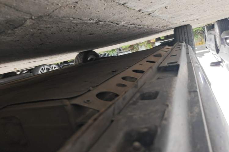 Used Roewe iMAX8 New Energy 2022 Silver Edition Right Side Sill
