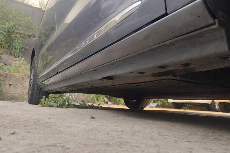 Used Roewe iMAX8 New Energy 2022 Silver Edition Right Side Sill