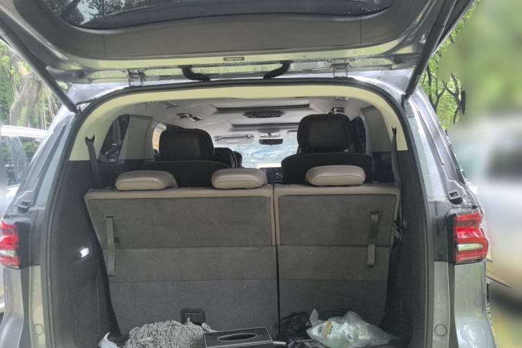 Used Roewe iMAX8 New Energy 2022 First-Class Platinum Edition Trunk