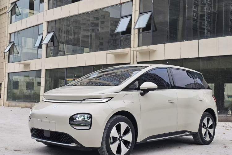 Used Roewe iMAX8 New Energy 2022 Golden Edition Interior 6