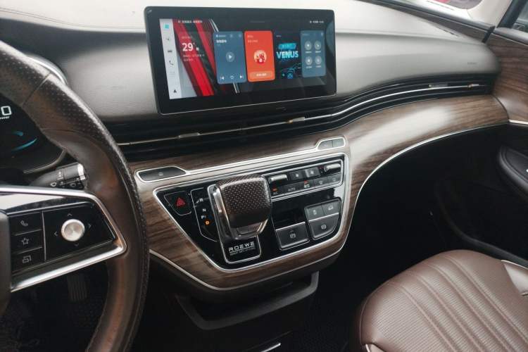 Used Roewe iMAX8 New Energy 2022 Golden Edition Audio And AC Panel