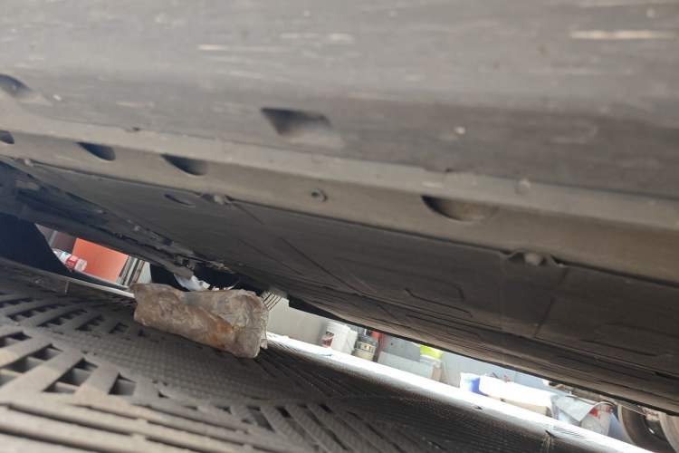 Used Roewe iMAX8 New Energy 2022 Silver Edition Chassis Front Left