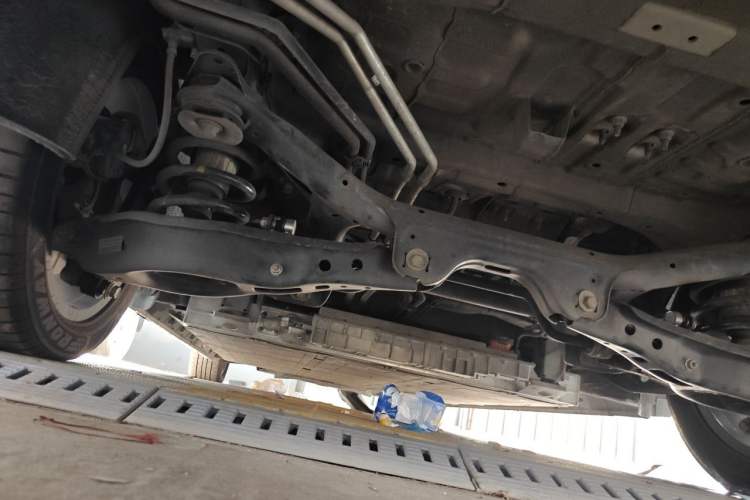 Used Roewe iMAX8 New Energy 2022 Silver Edition Chassis Rear