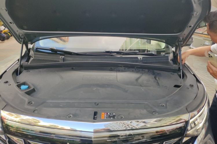 Used Roewe iMAX8 New Energy 2022 First-Class Platinum Edition Engine Bay