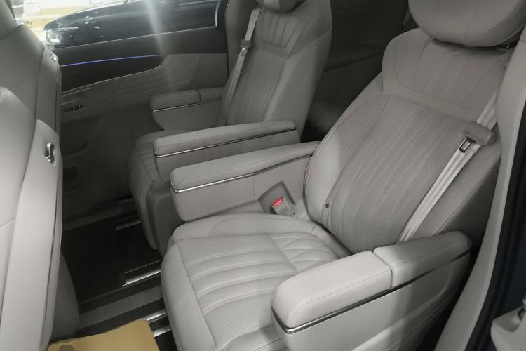 Used Roewe iMAX8 New Energy 2022 First-Class Platinum Edition Left Rear Seat