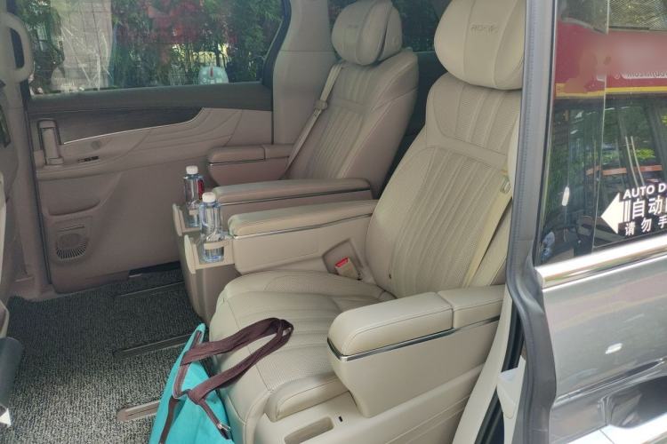 Used Roewe iMAX8 New Energy 2022 First-Class Platinum Edition Left Rear Seat