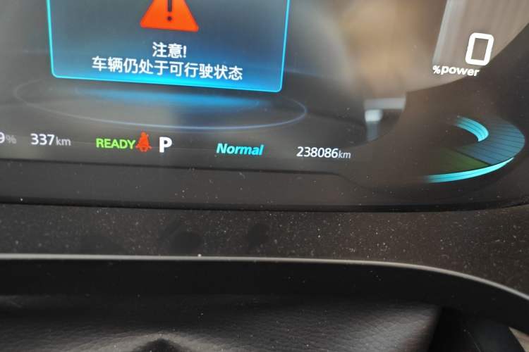 Used Roewe iMAX8 New Energy 2022 Silver Edition Odometer Close Up