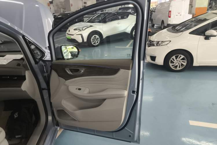 Used Roewe iMAX8 New Energy 2022 First-Class Platinum Edition Right Front Door Interior