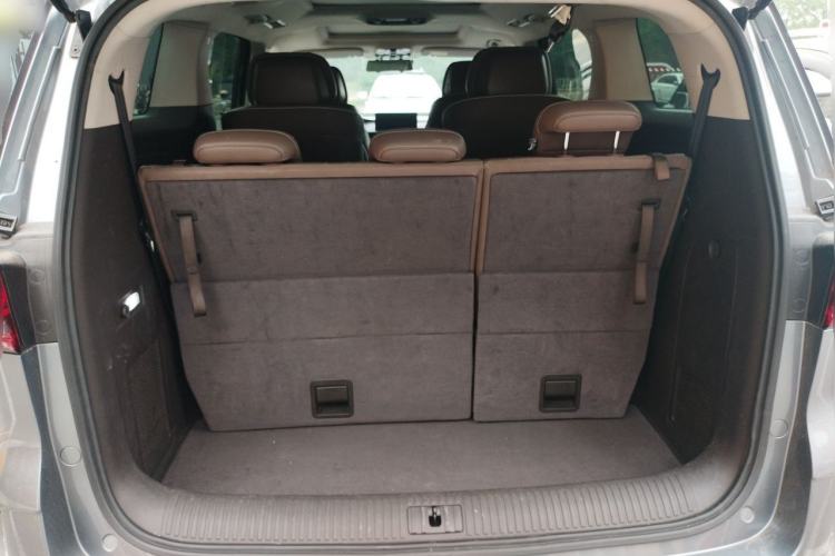 Used Roewe iMAX8 New Energy 2022 Golden Edition Trunk