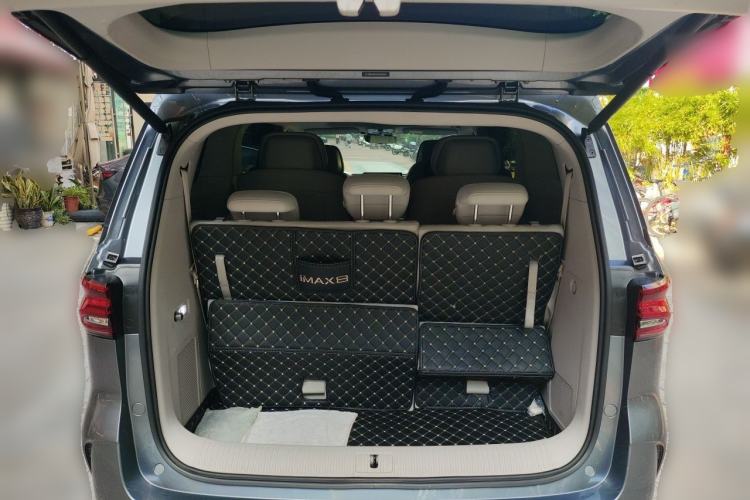 Used Roewe iMAX8 New Energy 2022 First-Class Platinum Edition Trunk