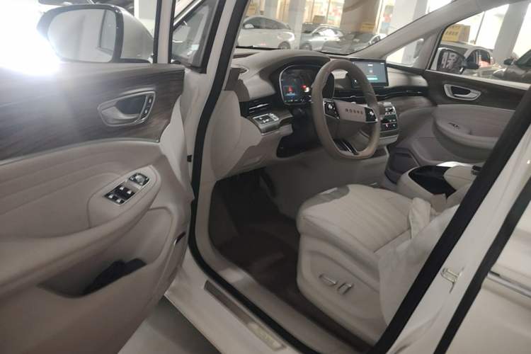 Used Roewe iMAX8 New Energy 2022 Golden Edition Driver Seat
