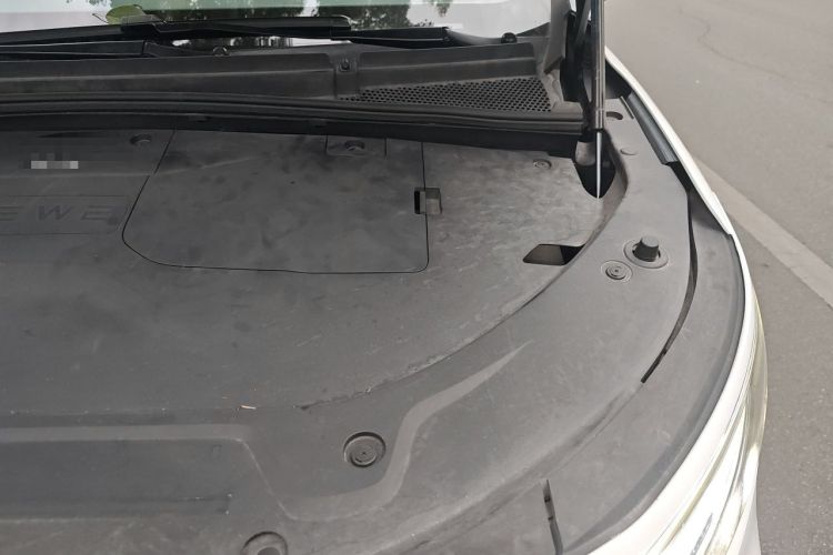 Used Roewe iMAX8 New Energy 2022 First-Class Titanium Edition Engine Bay Left