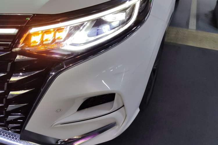 Used Roewe iMAX8 New Energy 2022 Golden Edition Left Front Headlight