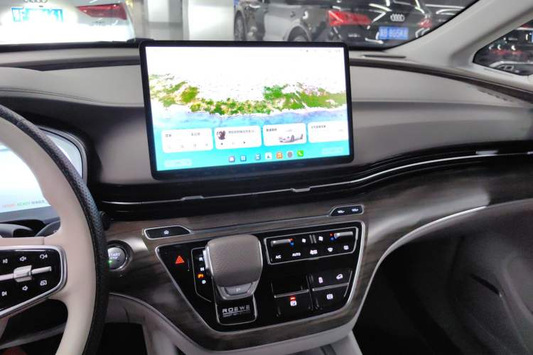 Used Roewe iMAX8 New Energy 2025 1.5T DMH Lu Zun Deluxe Edition Audio And AC Panel