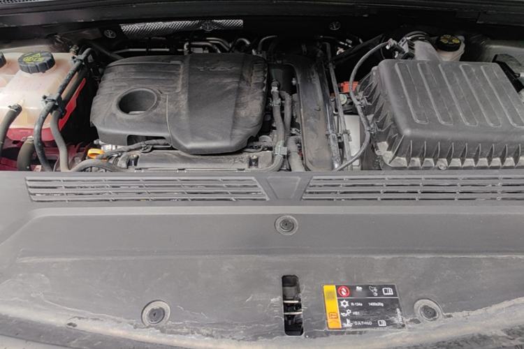 Used Roewe iMAX8 New Energy 2025 1.5T DMH Lu Zun Deluxe Edition Engine Bay