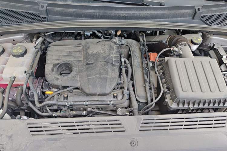 Used Roewe iMAX8 New Energy 2025 1.5T DMH Lu Zun Deluxe Edition Engine Bay