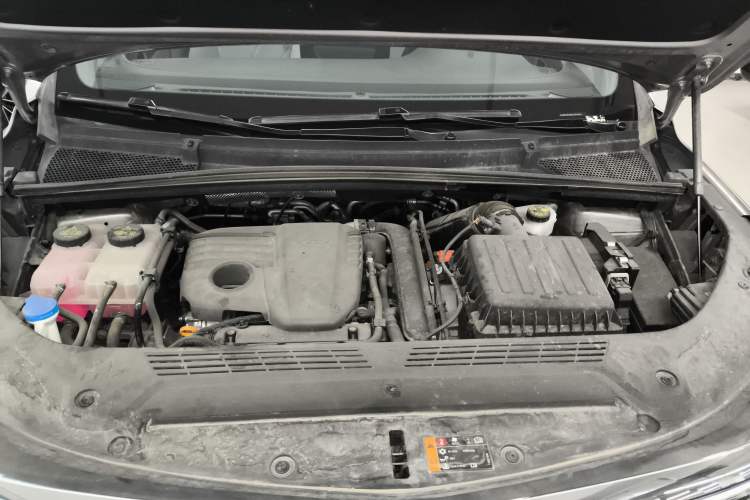 Used Roewe iMAX8 New Energy 2025 1.5T DMH Lu Zun Deluxe Edition Engine Bay