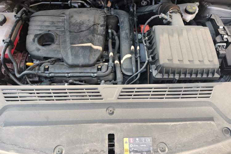 Used Roewe iMAX8 New Energy 2025 1.5T DMH Lu Zun Deluxe Edition Engine Bay