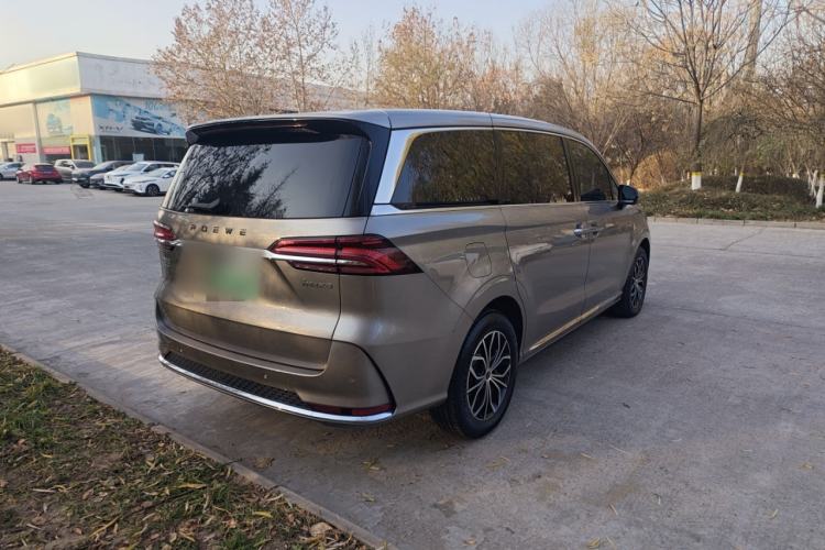 Used Roewe iMAX8 New Energy 2025 1.5T DMH Lu Zun Deluxe Edition Exterior 4