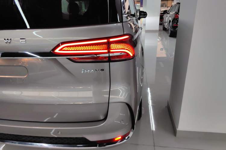 Used Roewe iMAX8 New Energy 2025 1.5T DMH Lu Zun Deluxe Edition Exterior 6