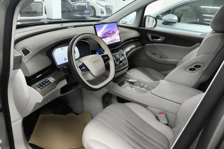 Used Roewe iMAX8 New Energy 2025 1.5T DMH Lu Zun Deluxe Edition Interior 3