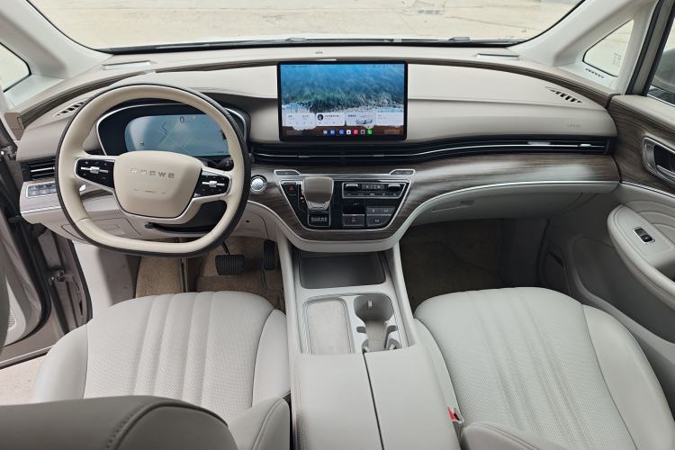 Used Roewe iMAX8 New Energy 2025 1.5T DMH Lu Zun Deluxe Edition Interior 4