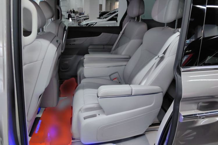 Used Roewe iMAX8 New Energy 2025 1.5T DMH Lu Zun Deluxe Edition Interior 4