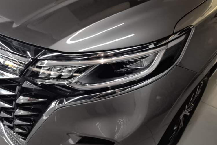 Used Roewe iMAX8 New Energy 2025 1.5T DMH Lu Zun Deluxe Edition Left Front Headlight