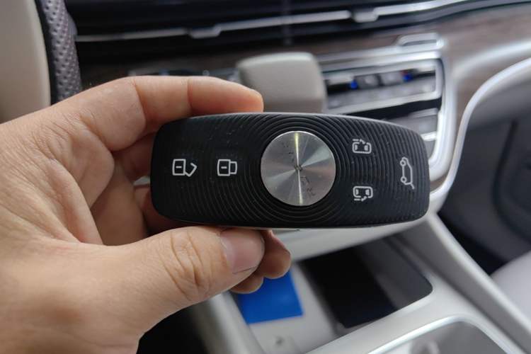 Used Roewe iMAX8 New Energy 2025 1.5T DMH Lu Zun Deluxe Edition Vehicle Key