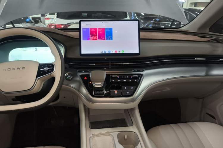 Used Roewe iMAX8 New Energy 2025 1.5T DMH Lu Zun Deluxe Edition Audio And AC Panel