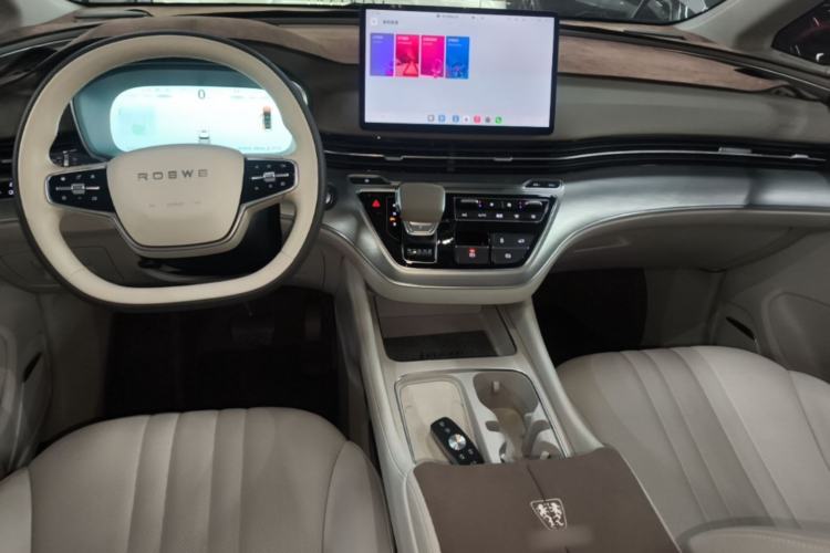 Used Roewe iMAX8 New Energy 2025 1.5T DMH Lu Zun Deluxe Edition Center Console