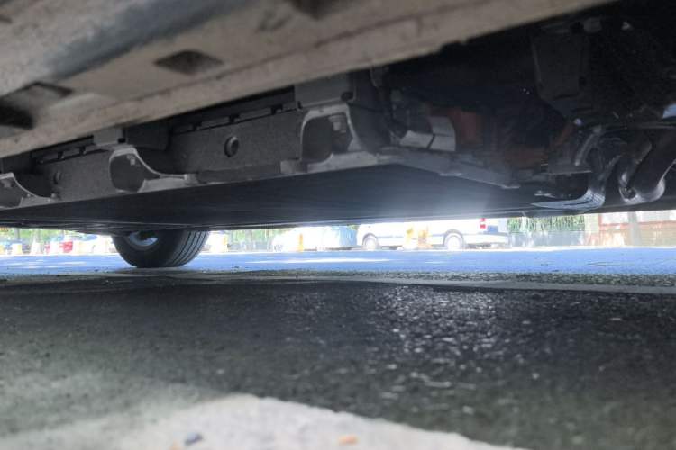 Used Roewe iMAX8 New Energy 2025 1.5T DMH Lu Zun Deluxe Edition Chassis Front Right
