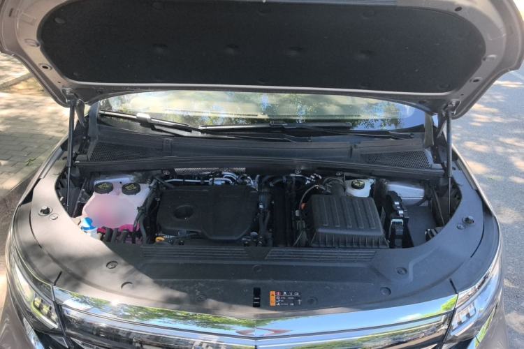 Used Roewe iMAX8 New Energy 2025 1.5T DMH Lu Zun Deluxe Edition Engine Bay