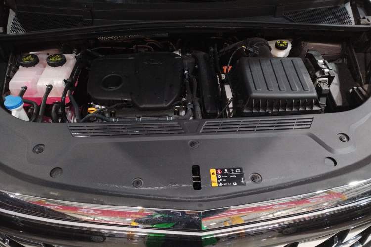 Used Roewe iMAX8 New Energy 2025 1.5T DMH Lu Zun Deluxe Edition Engine Bay