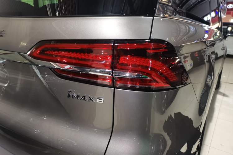 Used Roewe iMAX8 New Energy 2025 1.5T DMH Lu Zun Deluxe Edition Exterior 4