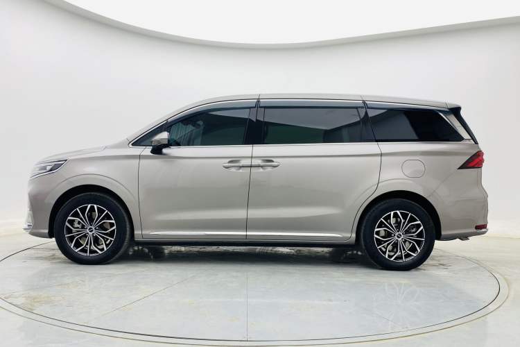 Used Roewe iMAX8 New Energy 2025 1.5T DMH Lu Zun Deluxe Edition Exterior 4
