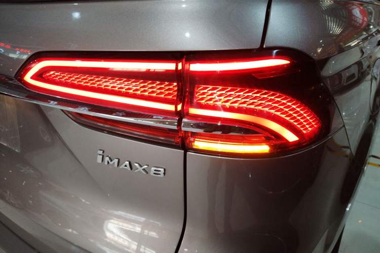 Used Roewe iMAX8 New Energy 2025 1.5T DMH Lu Zun Deluxe Edition Exterior 5