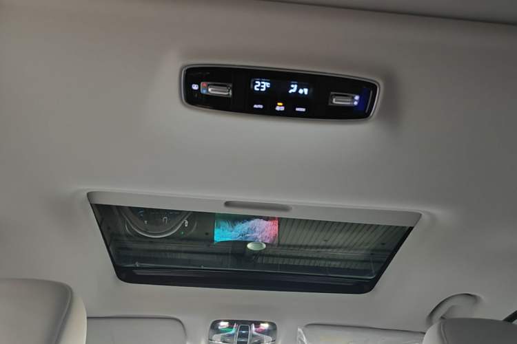 Used Roewe iMAX8 New Energy 2025 1.5T DMH Lu Zun Deluxe Edition Headliner