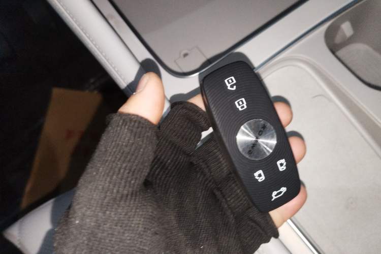 Used Roewe iMAX8 New Energy 2025 1.5T DMH Lu Zun Deluxe Edition Interior 1