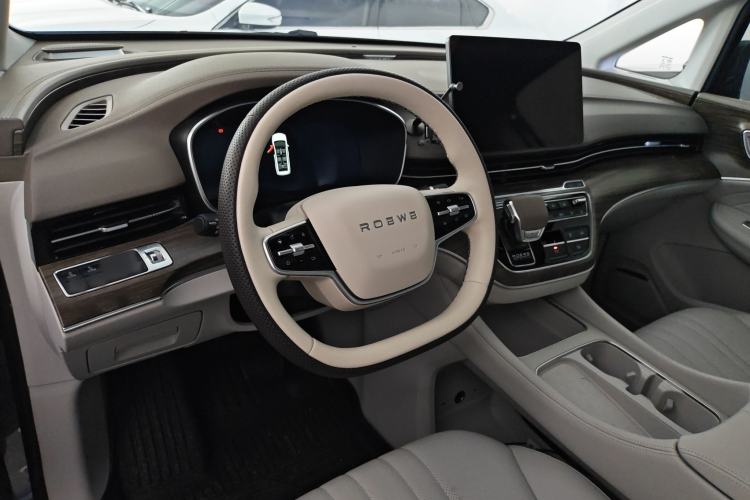 Used Roewe iMAX8 New Energy 2025 1.5T DMH Lu Zun Deluxe Edition Interior 3