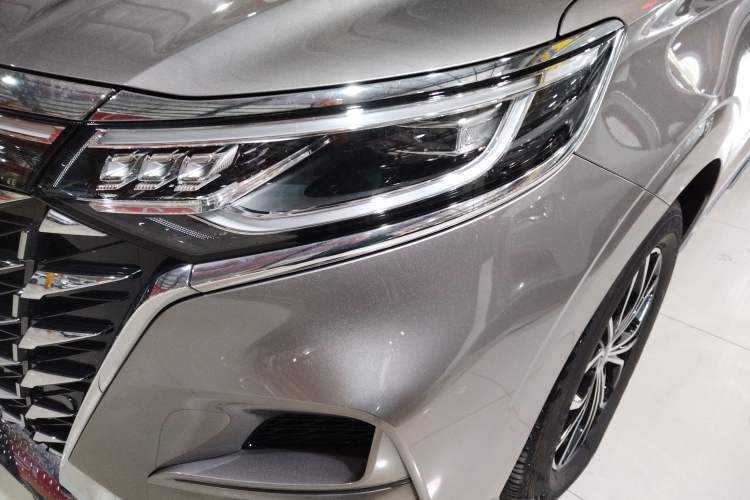 Used Roewe iMAX8 New Energy 2025 1.5T DMH Lu Zun Deluxe Edition Left Front Headlight
